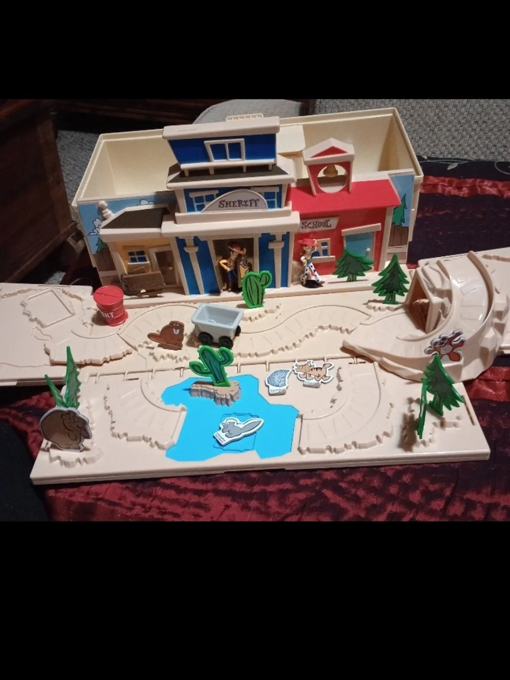Vintage Disney Pixar Toy story Western Wagon fold out playset. All pieces pictu